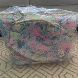 NWT in packaging Lilly Pulitzer perfect match print   Tote tennis Bag
